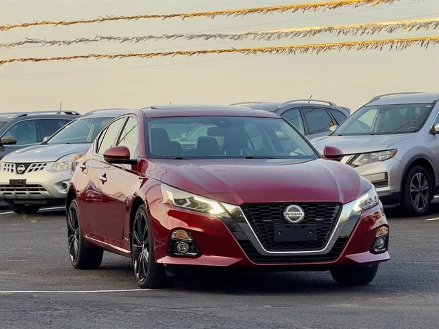 2019 Nissan Altima 2.5 Platinum photo 1