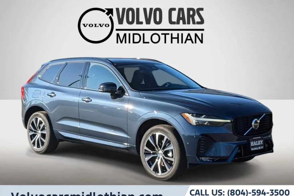 2025 Volvo XC60 B5 Plus photo 1