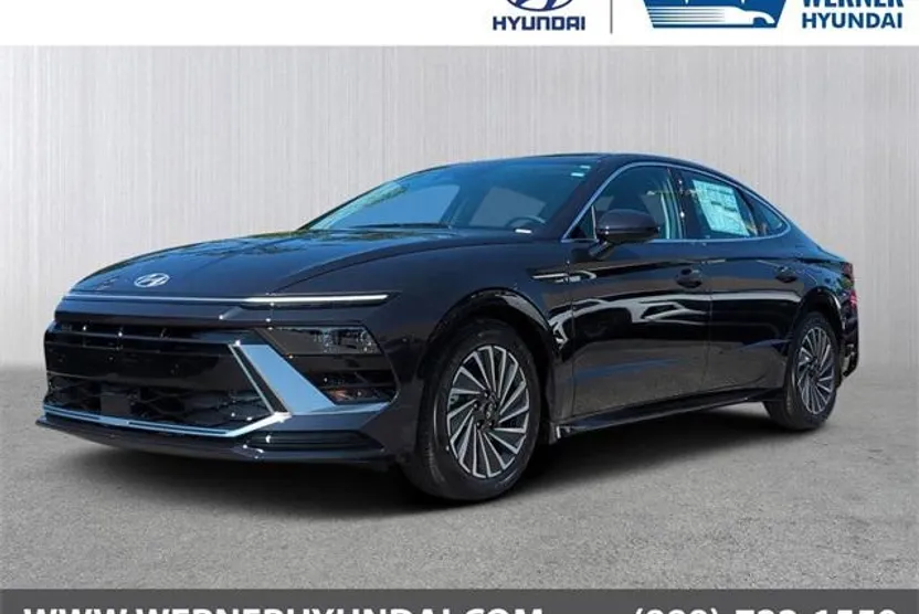2025 Hyundai Sonata Hybrid SEL photo 1