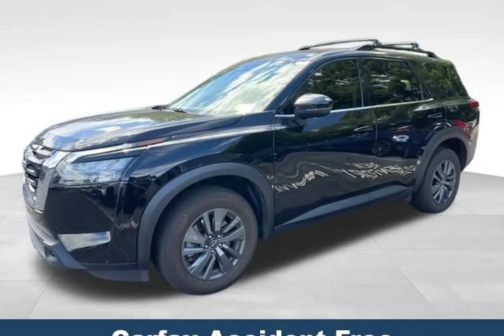 2023 Nissan Pathfinder SV photo 1