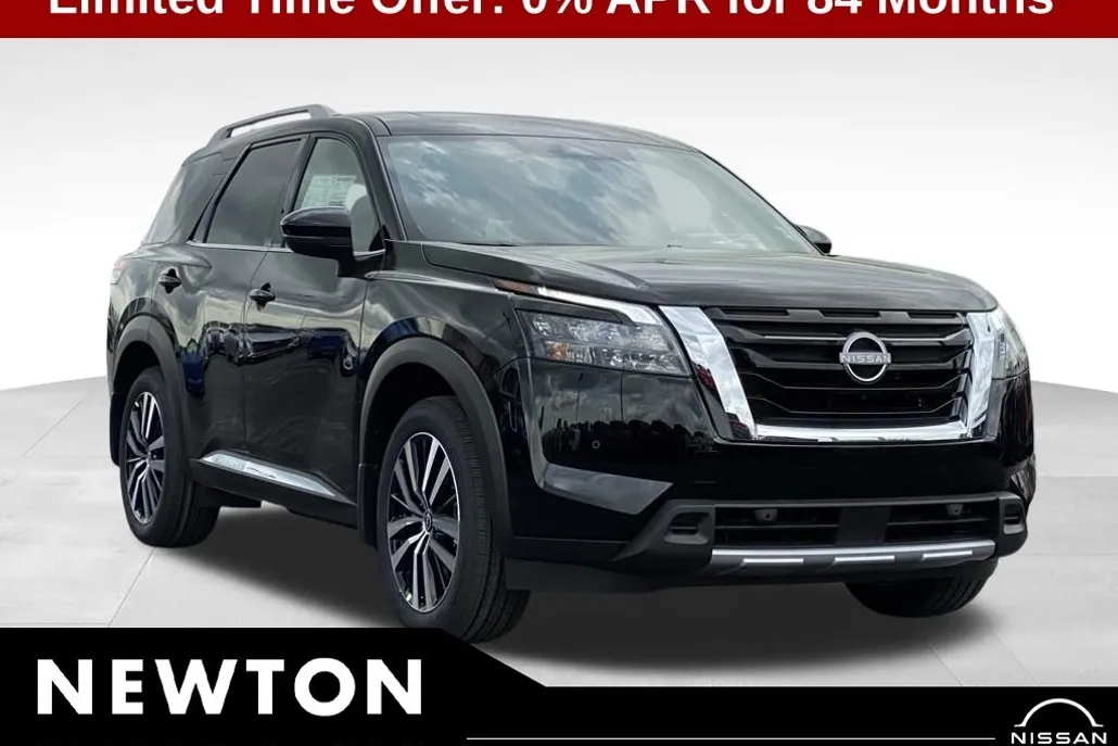2025 Nissan Pathfinder Platinum photo 1