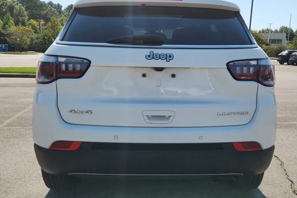 2019 Jeep Compass Limited photo 1