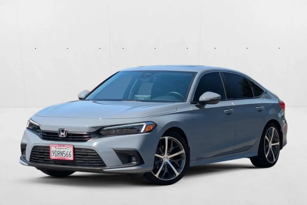 2022 Honda Civic Touring photo 1
