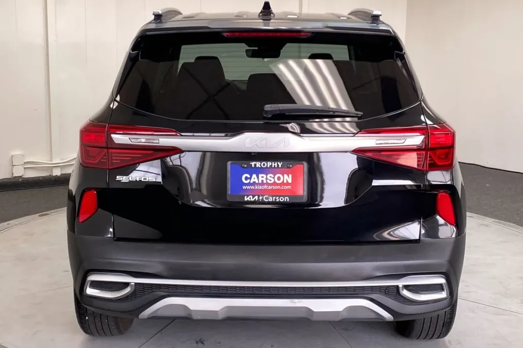 2022 Kia Seltos S photo 1