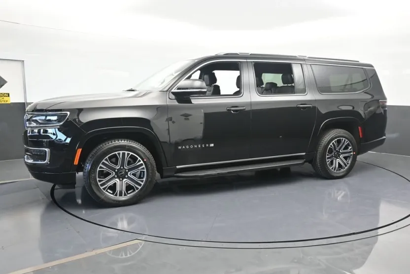 2025 Jeep Wagoneer L Base photo 1