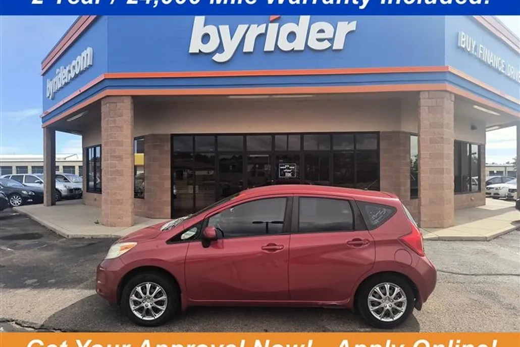 2014 Nissan Versa Note S photo 1
