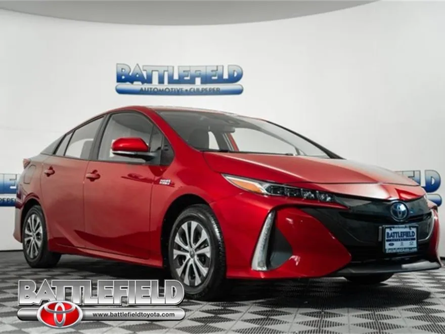 2022 Toyota Prius Prime XLE photo 1