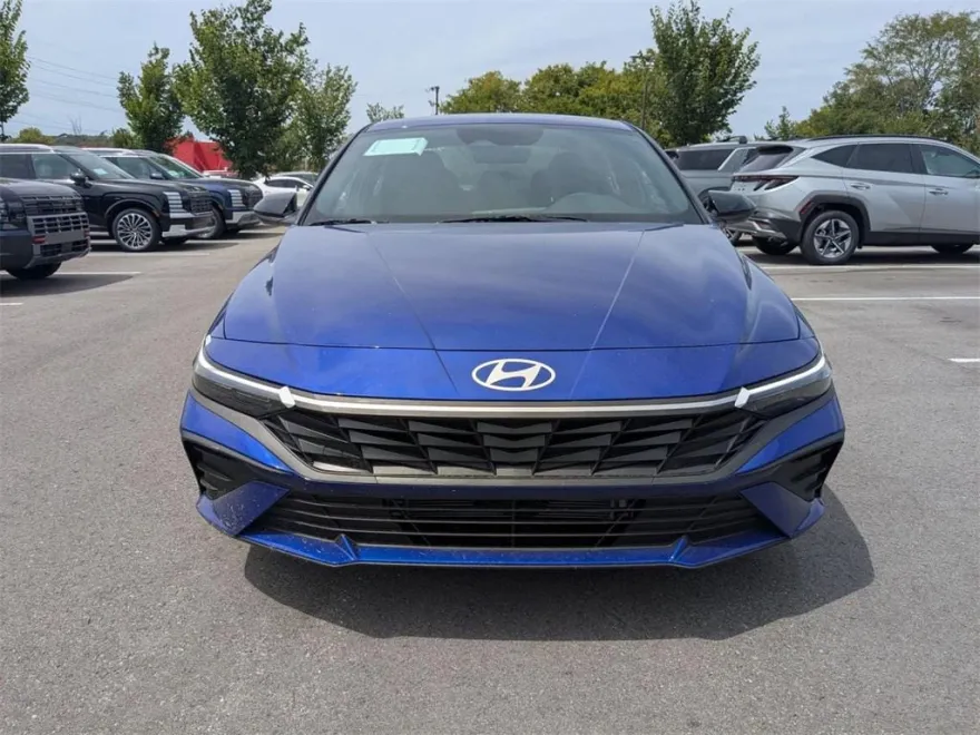 2025 Hyundai Elantra Hybrid SEL Sport photo 1