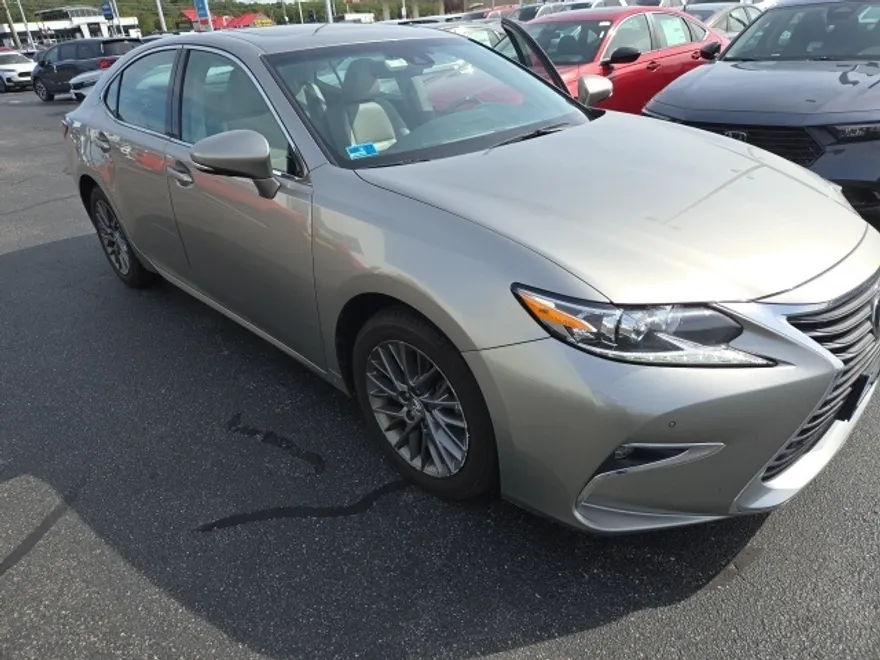 2018 Lexus ES 350 photo 1