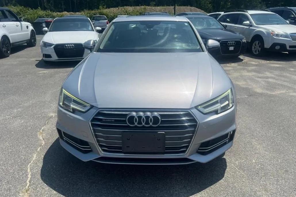 2017 Audi A4 TFSI Premium Plus Quattro photo 1