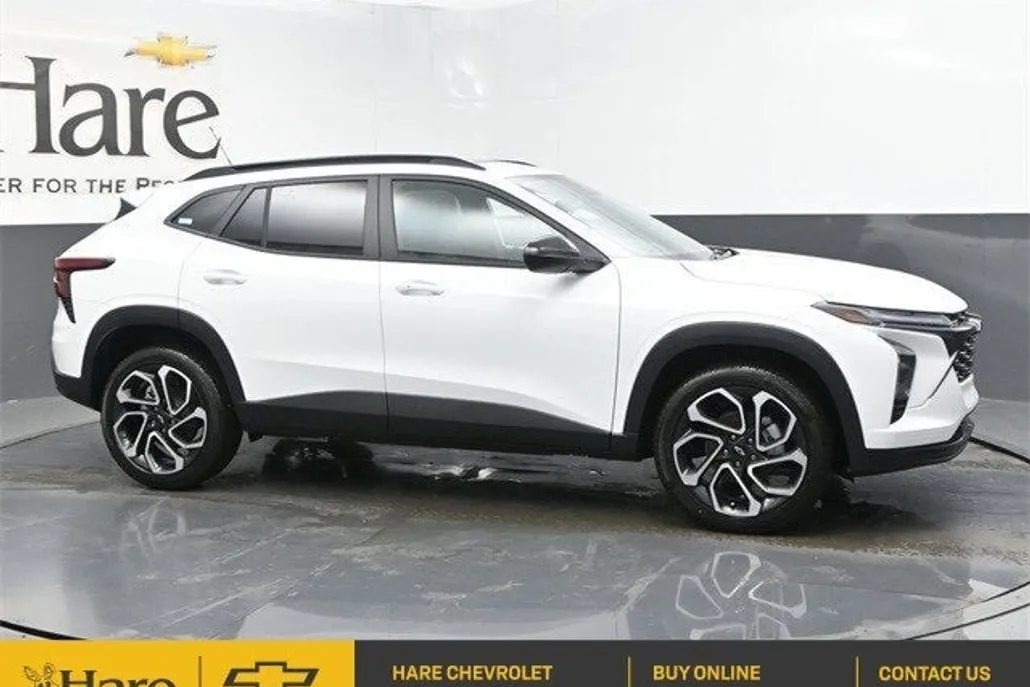 2025 Chevrolet Trax photo 1