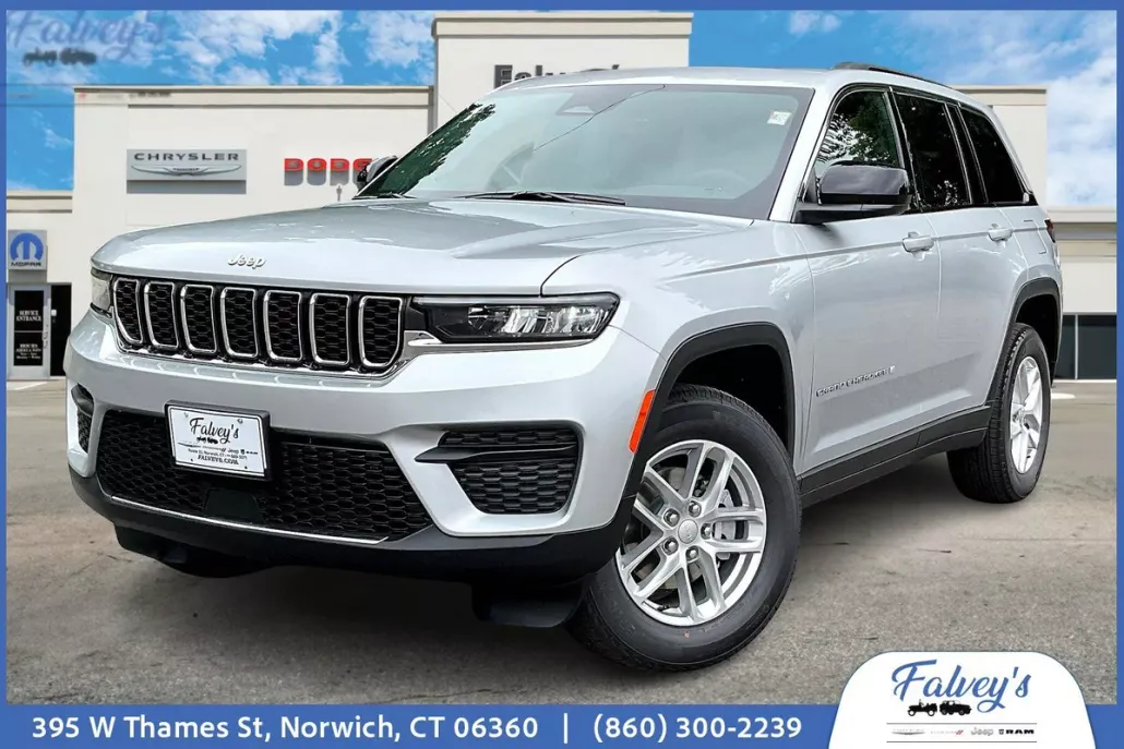 2025 Jeep Grand Cherokee Laredo photo 1