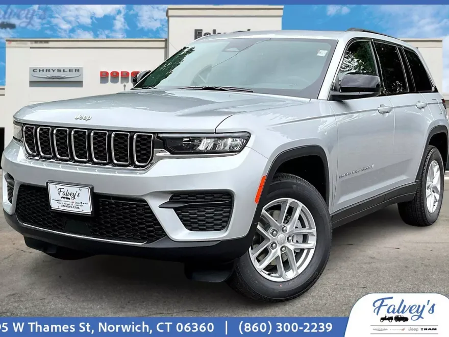 2025 Jeep Grand Cherokee Laredo photo 1