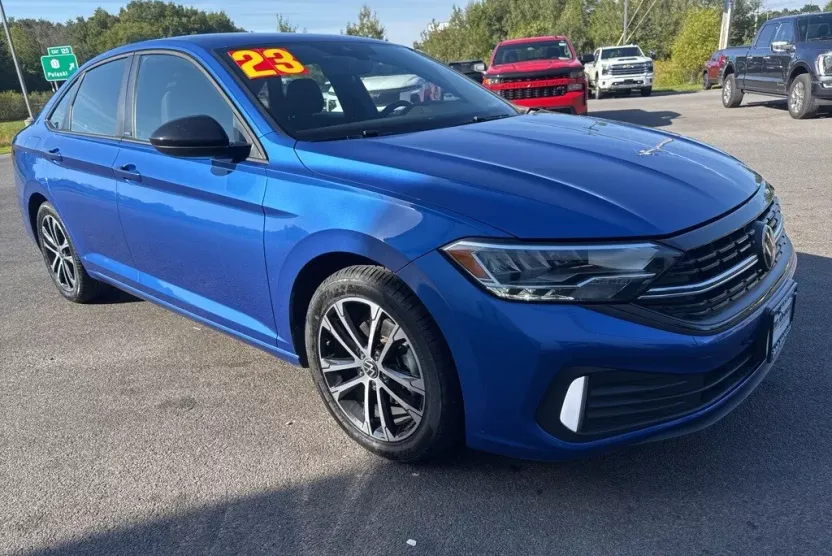 2023 Volkswagen Jetta 1.5T Sport photo 1