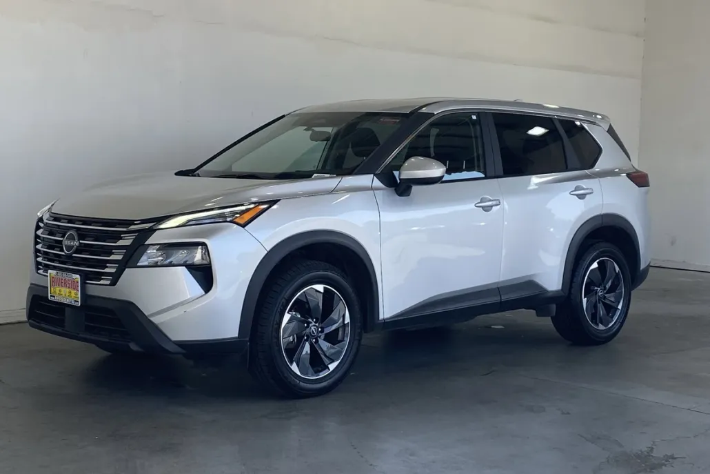 2024 Nissan Rogue SV AWD photo 1