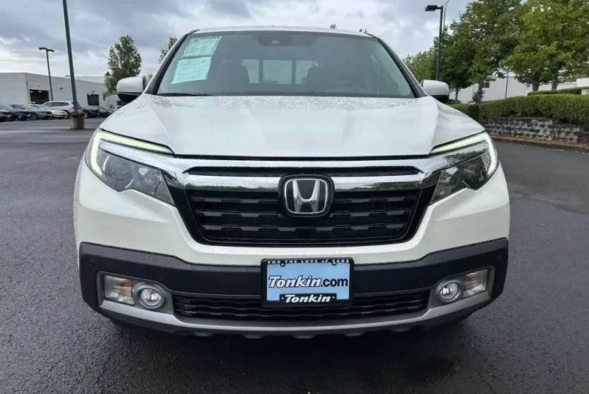 2017 Honda Ridgeline RTL-E photo 1