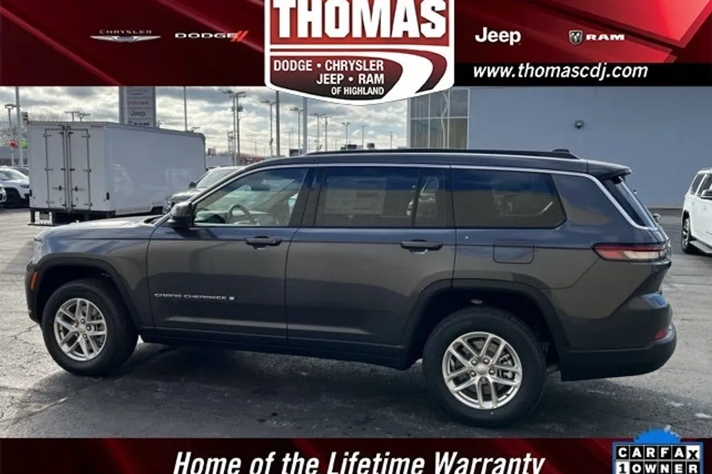 2025 Jeep Grand Cherokee Laredo photo 1