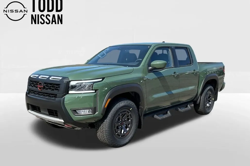 2025 Nissan Frontier PRO-4X photo 1