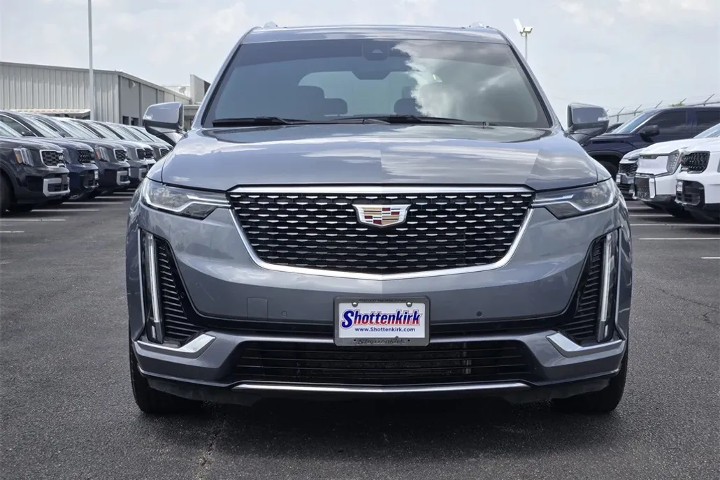 2022 Cadillac XT6 Premium Luxury photo 1