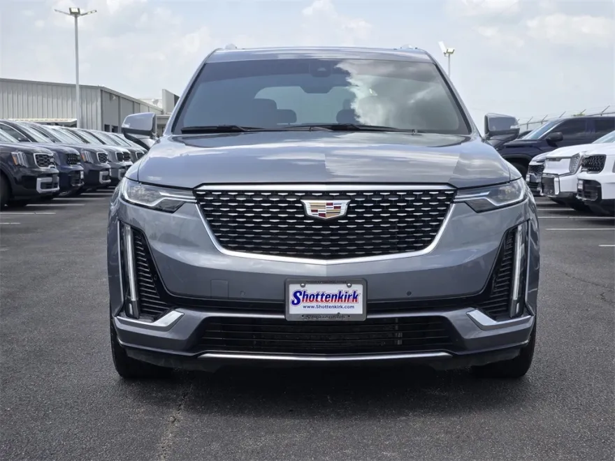 2022 Cadillac XT6 Premium Luxury photo 1