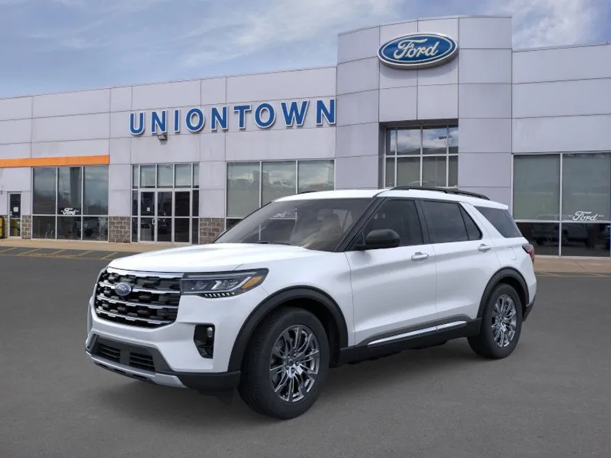 2025 Ford Explorer photo 1