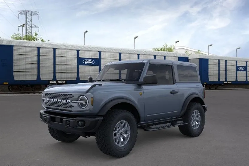 2025 Ford Bronco Badlands photo 1