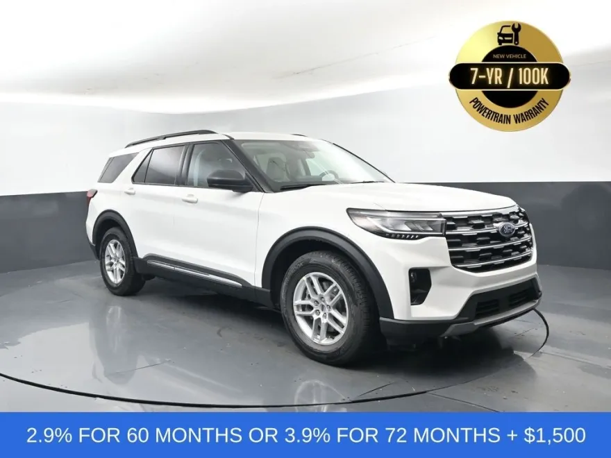 2025 Ford Explorer photo 1