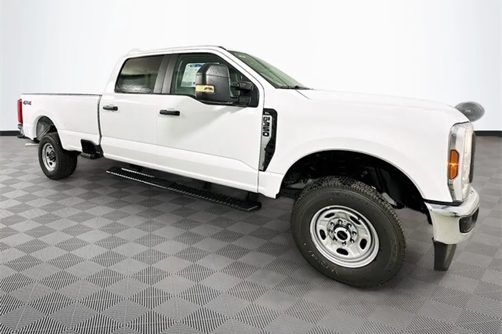 2026 Ford F-350 XL photo 1