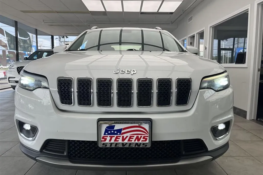 2019 Jeep Cherokee Limited photo 1