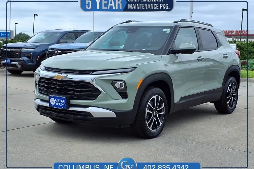 2025 Chevrolet Trailblazer LT photo 1