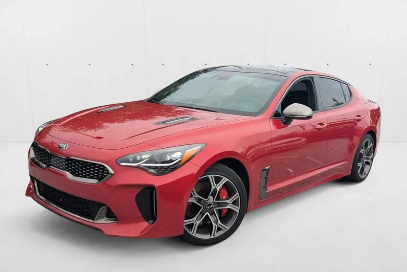 2018 Kia Stinger GT2 photo 1