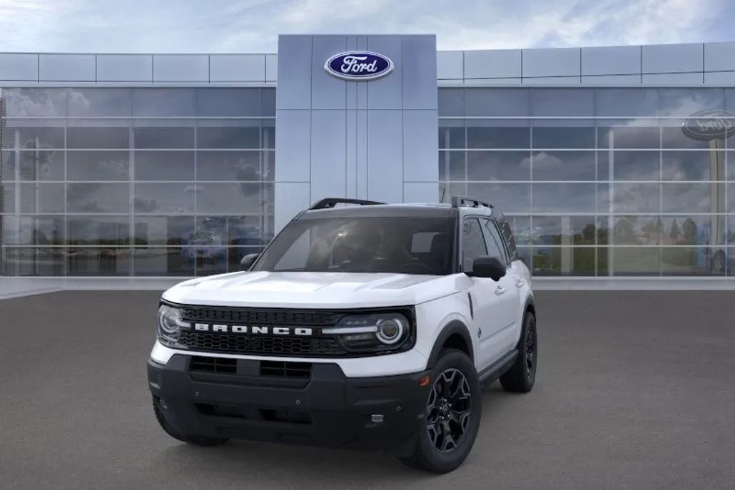 2025 Ford Bronco Sport Outer Banks photo 1