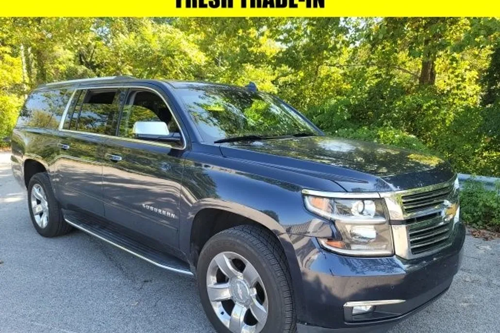 2017 Chevrolet Suburban Premier photo 1