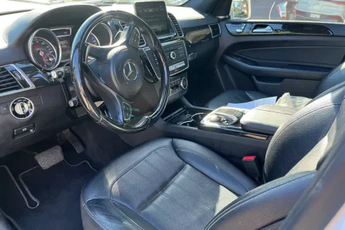 2017 Mercedes Benz GLS 450 4MATIC photo 3