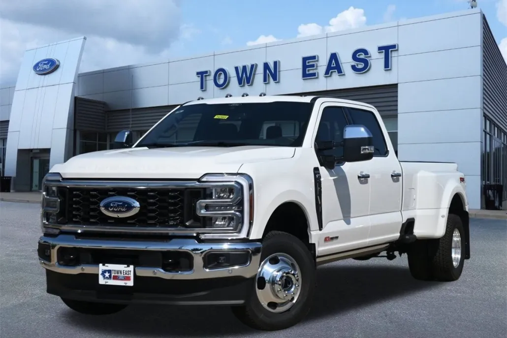 2026 Ford F-350 photo 1