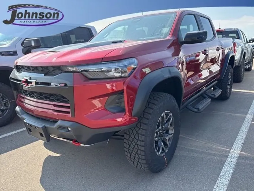 2025 Chevrolet Colorado ZR2 photo 1