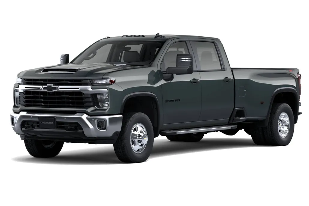 2026 Chevrolet Silverado 3500HD LT photo 1