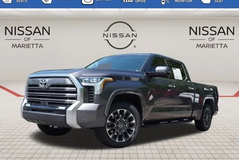 2022 Toyota Tundra Limited photo 1