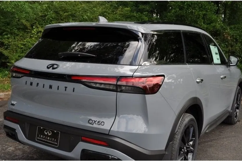 2025 Infiniti QX60 Luxe AWD photo 1