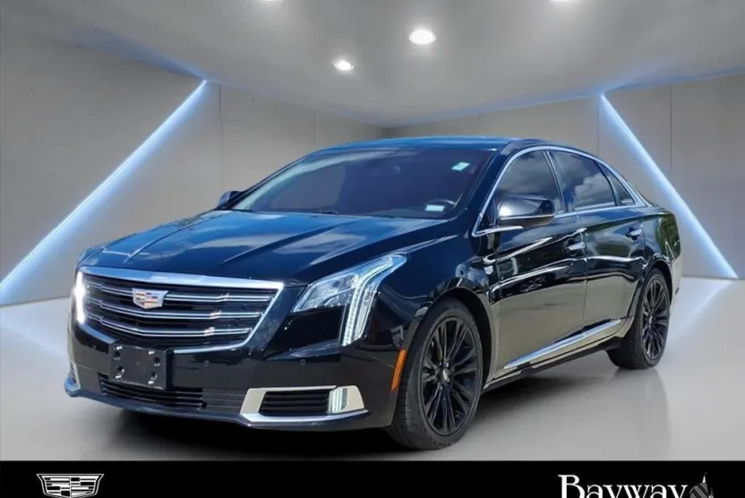 2019 Cadillac XTS Luxury photo 1