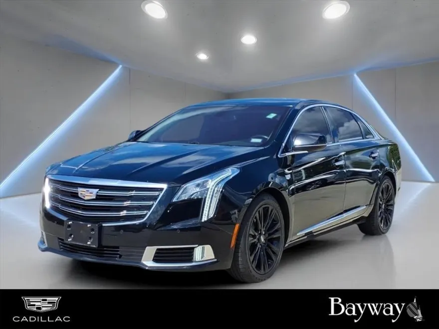 2019 Cadillac XTS Luxury photo 1