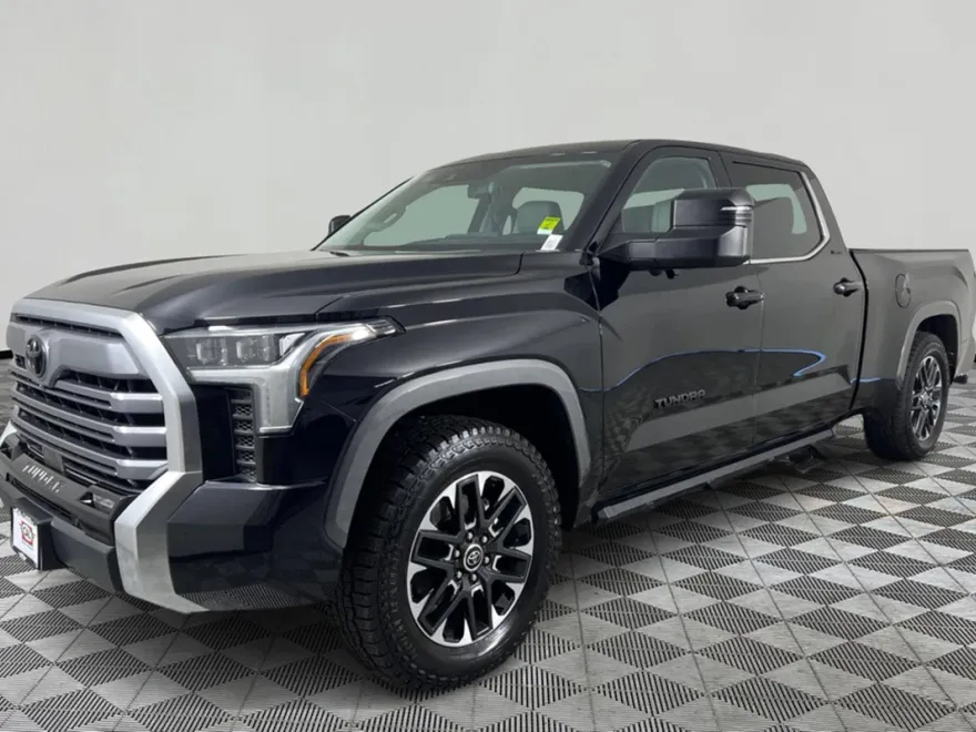 2023 Toyota Tundra Limited photo 1