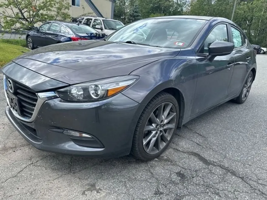 2018 Mazda Mazda3 Touring photo 1