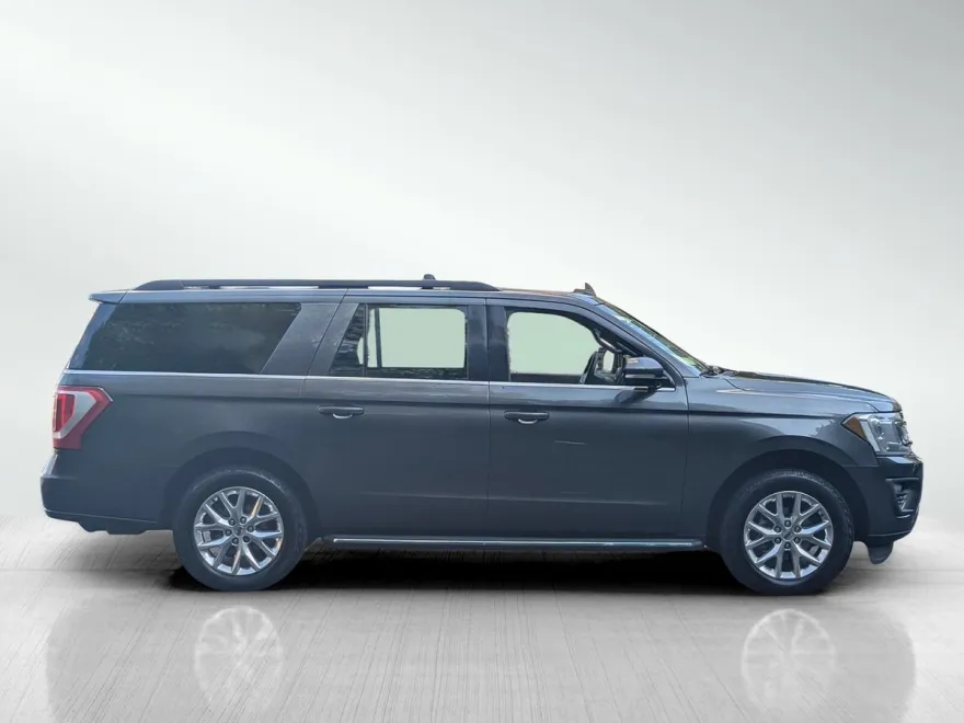 2021 Ford Expedition MAX XLT photo 1