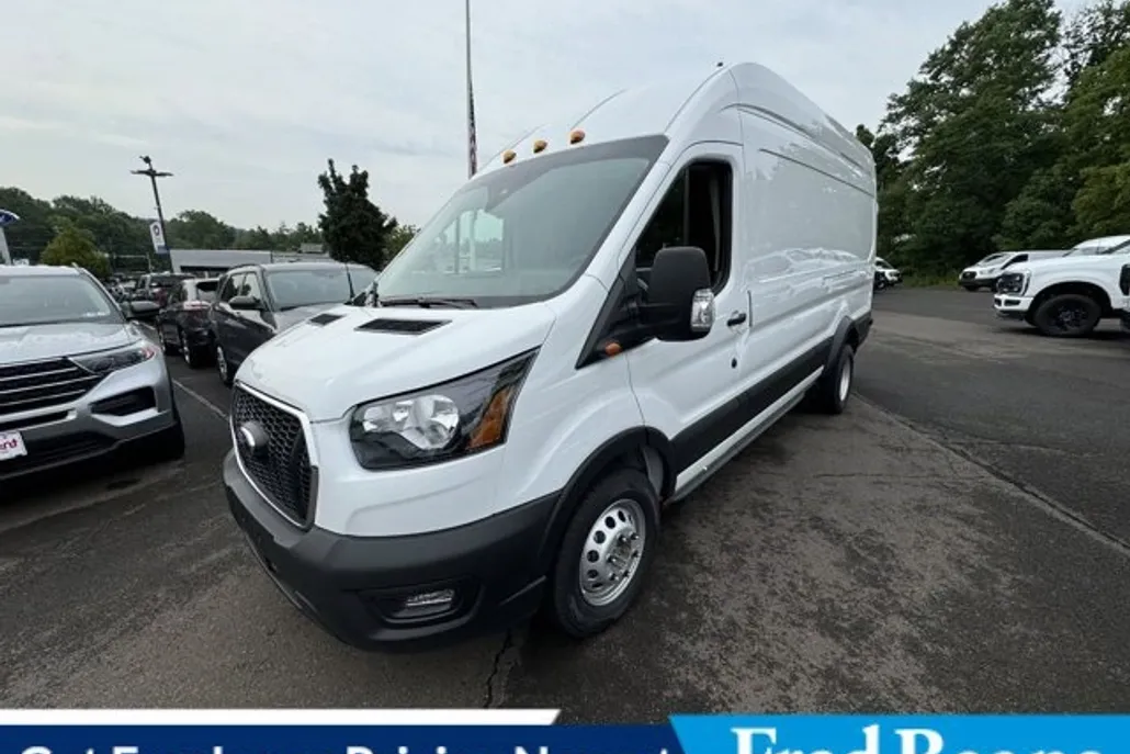 2024 Ford Transit Cargo photo 1