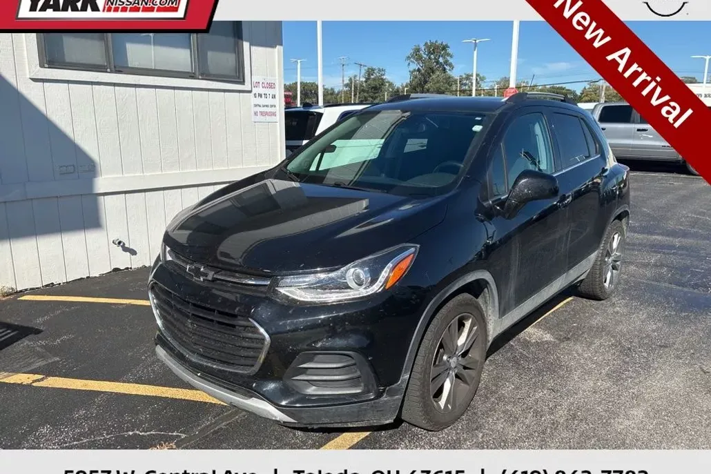 2020 Chevrolet Trax LT photo 1