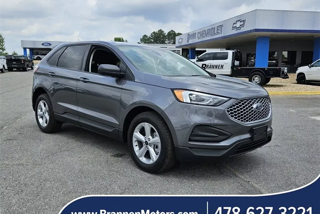 2024 Ford Edge SE photo 1