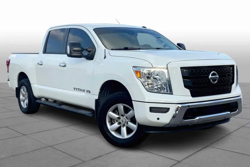 2020 Nissan Titan SV photo 1