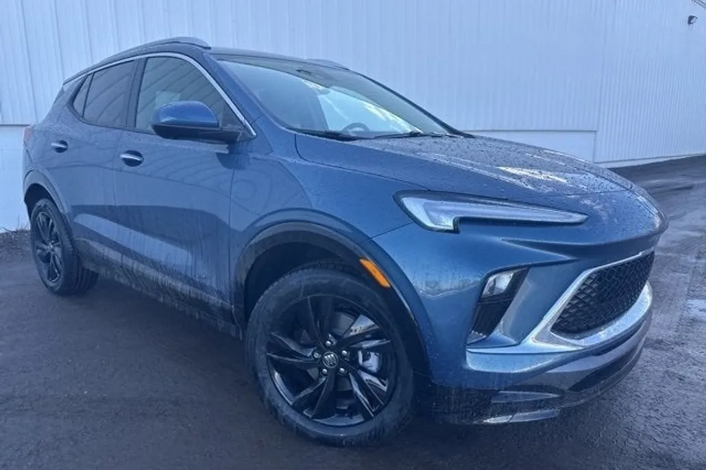 2025 Buick Encore GX Sport Touring photo 1