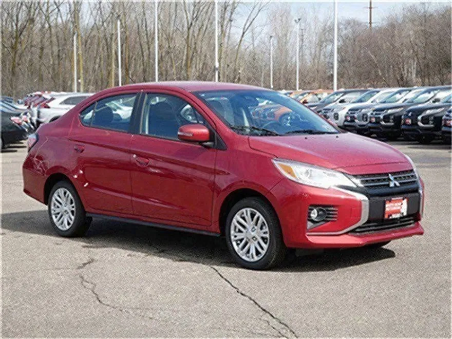 2024 Mitsubishi Mirage G4 SE photo 1